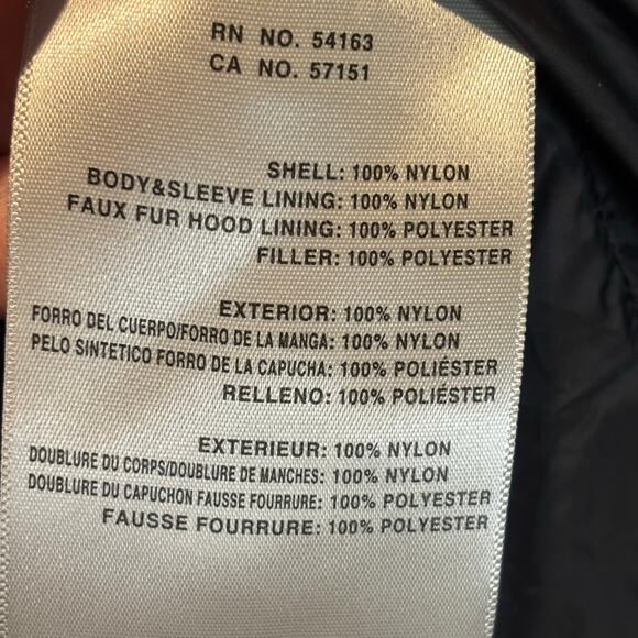 Levi's High Shine Black Zip Front Puffer Jacket - size Large - Picture 8 of 9